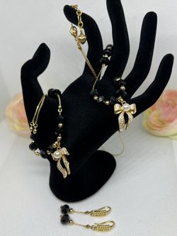 18K Gold Plated Crystal Bracelet, Necklace And Earrings 