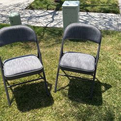 2 Foldable Chairs