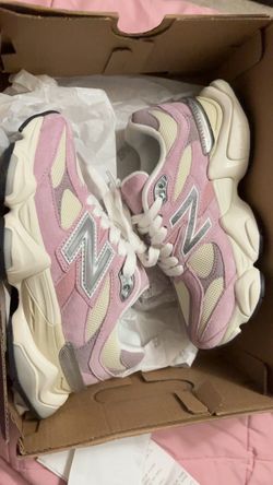 New Women’s pink New balance shoes 5.5