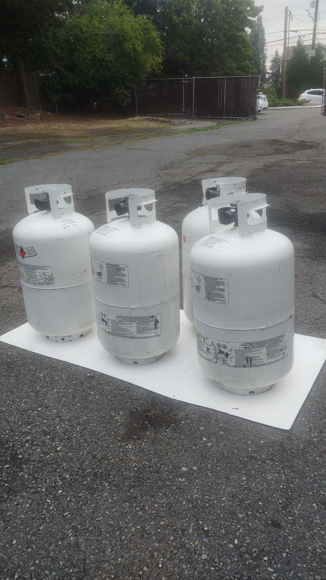 30 Gallon Propane Tanks RV