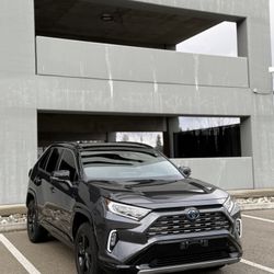 2021 Toyota RAV4 Hybrid XSE Awd