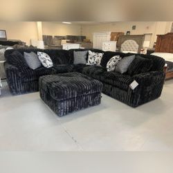 MIDNIGHT-MADNESS ONYX 3-PIECE SECTIONAL
