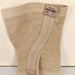 Futuro Left Knee Support in Large
