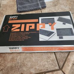 Zipper Bluetooth Key Board 10$