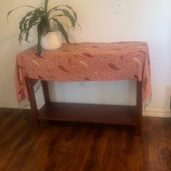 Accent Table