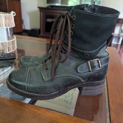 Women's Taos Crave Boots - 7-7.5