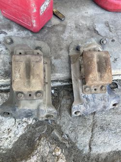 C10 Engine Brackets For V8