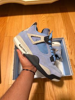 Air Jordan 4 University Blue Sneakers