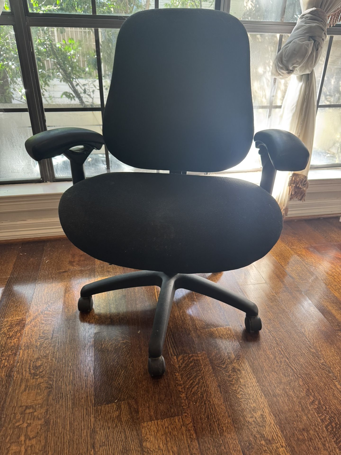 ERGOGENESIS BODYBILT BIG & TALL EXECUTIVE CHAIR – USED