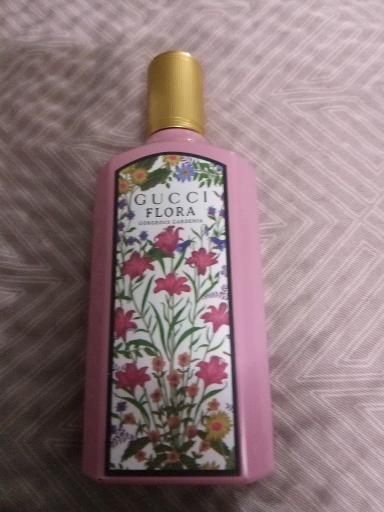 Brand New Bottle Of Women Gucci Flora Perfum