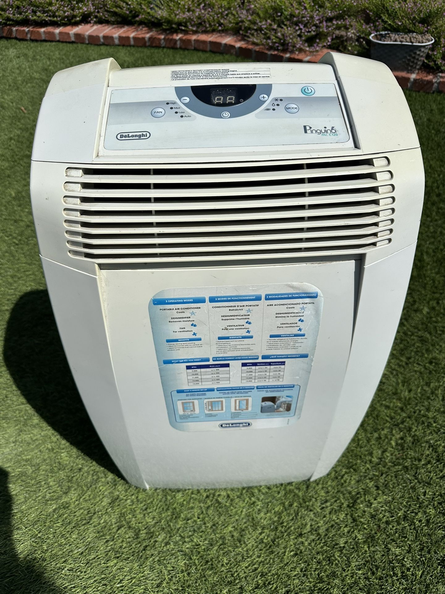 De’Longhi Pinguino PAC 120 12000 BTU Portable Air Conditioning Unit