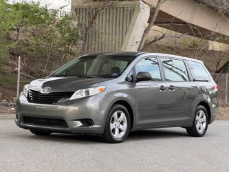 2012 Toyota Sienna