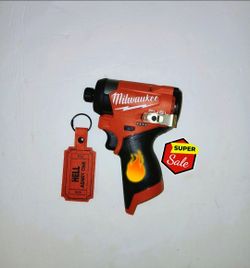 MILWAUKEE IMPACTS DRILLS BATTERIES TOOLS