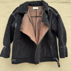 Vince Women's Black Zip Front Sherpa Jacket coat Suede lined. Size: M Worn once only  The jacket is all black. The fabric may look like different colo