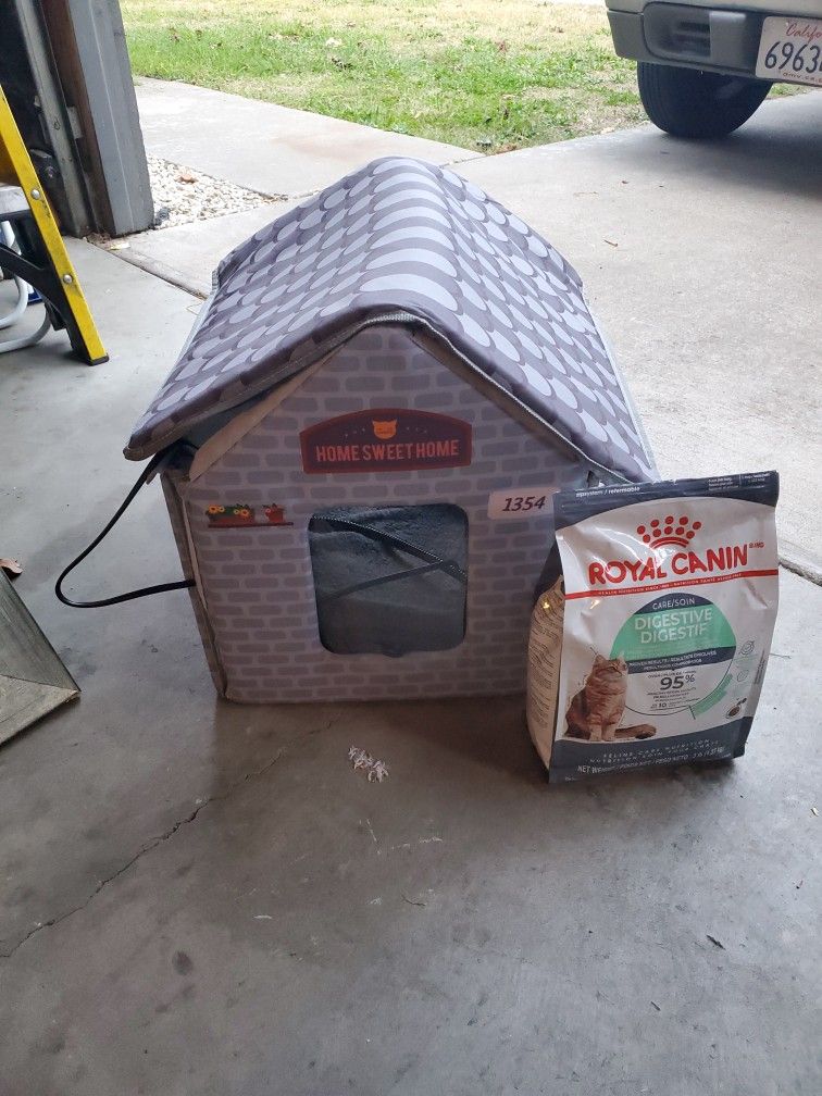 Never Been Used Cat House