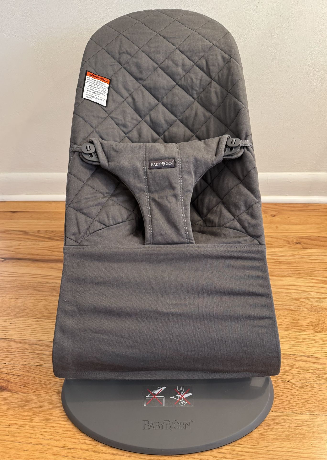 Baby Bjorn baby bouncer(like New)