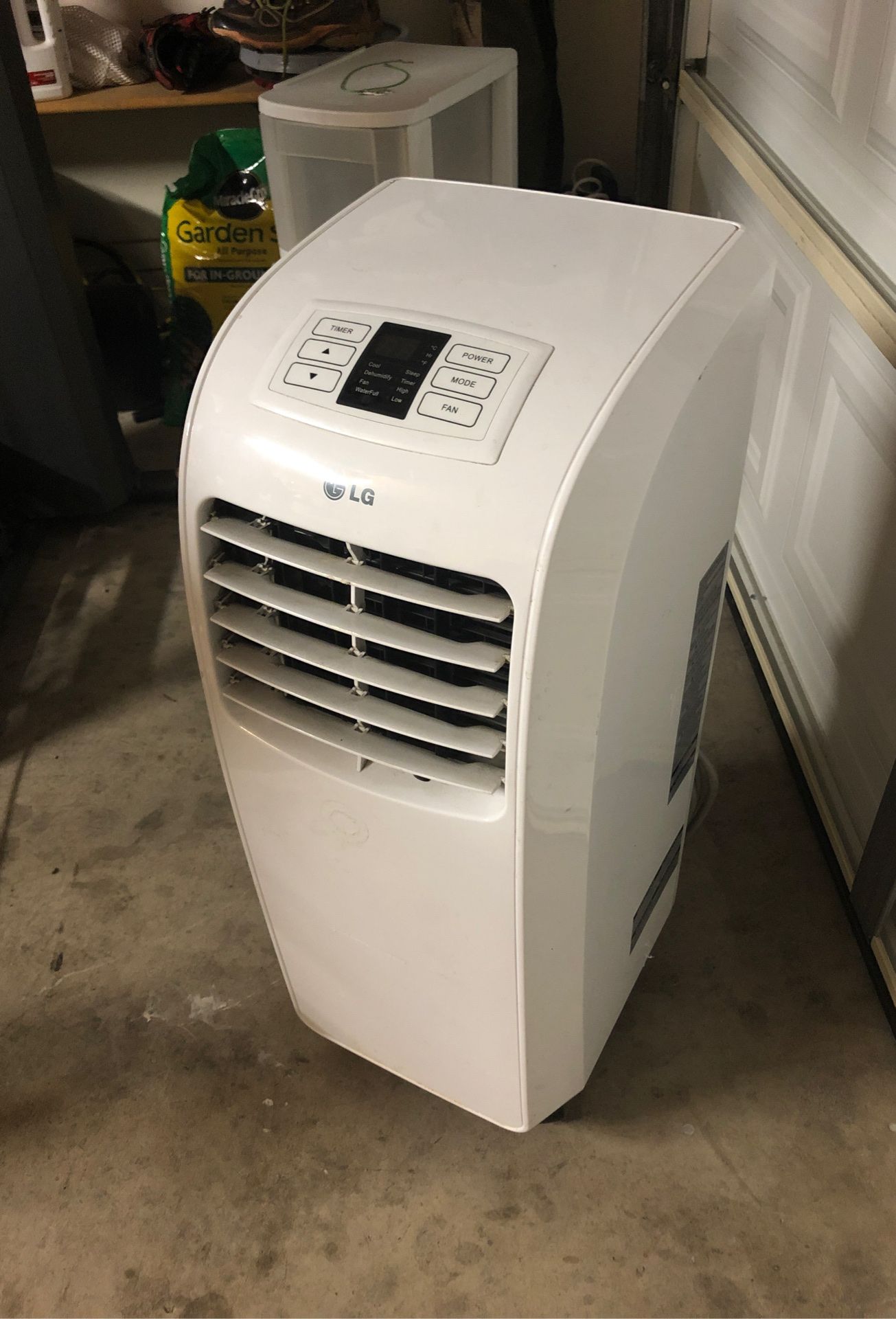 LG LP0814WNR PORTABLE AIR CONDITIONER UNIT for Sale in El Mirage, AZ