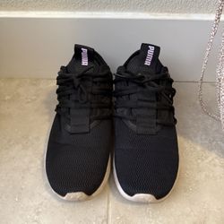 Pumas Women Size 8  $5