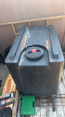 400 gallon water tank