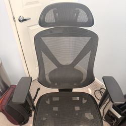 Staples Dexley Ergonomic Mesh Swivel Task Chair