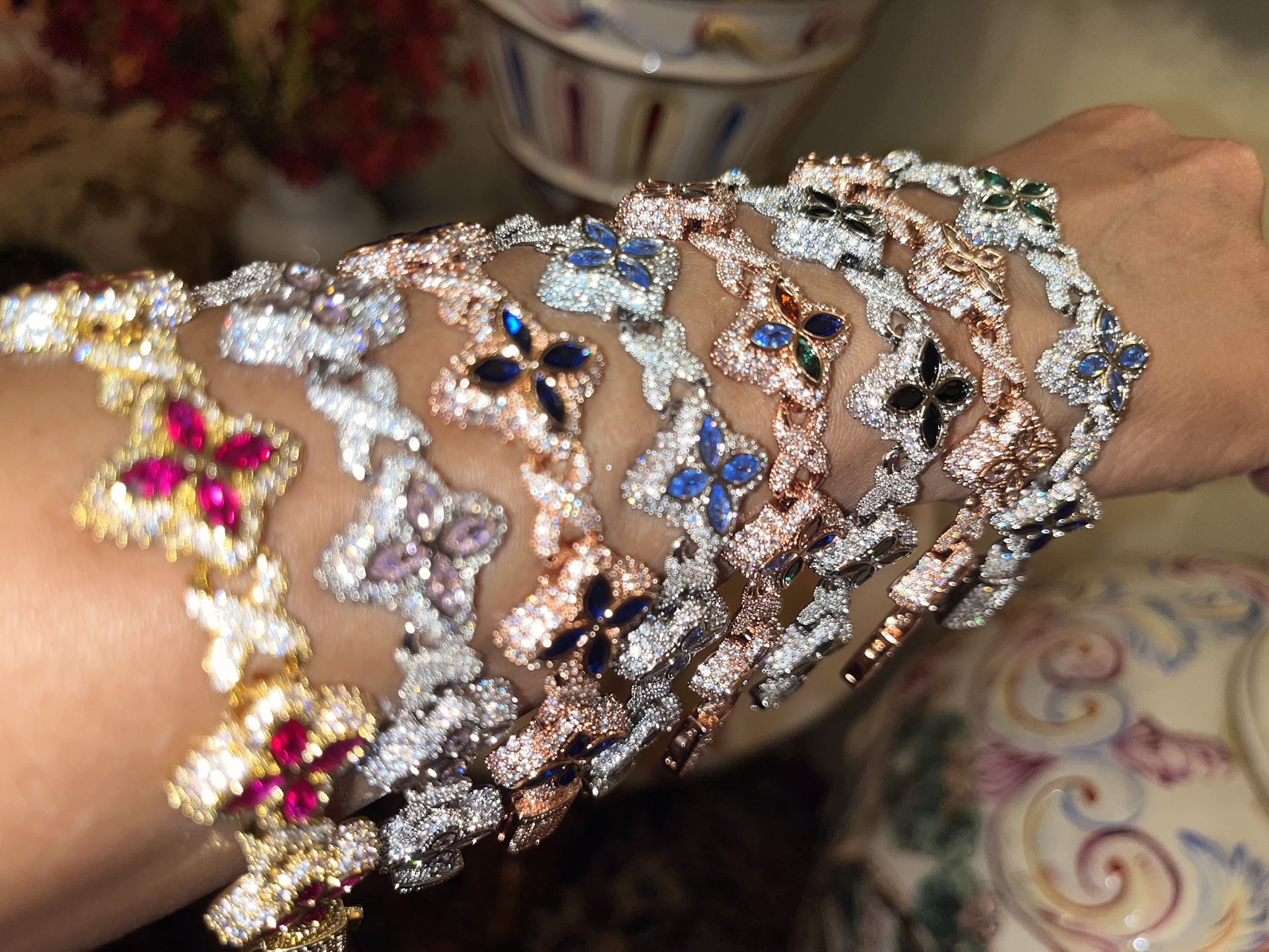 Beautiful, Heavy, Luxurious, Comfortable, Silver And Gold plated Clover Necklaces And Bracelets.