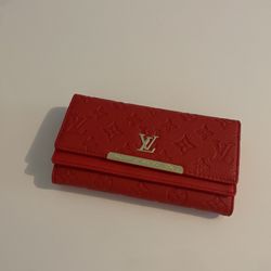 Red Wallet