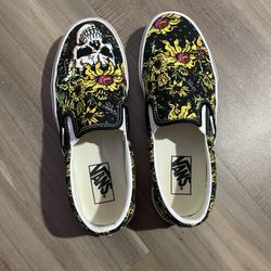 Customized Woman’s 8.5 Vans 