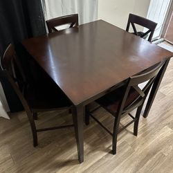 High Dining Table With 4 High Chairs 