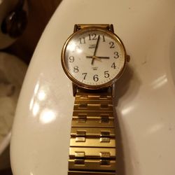 10k Timex Man's Luxury Watch $200