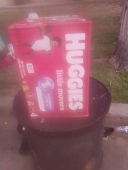 Huggies Size 4 Pampers Size 5