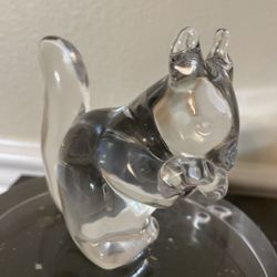 Hadeland Crystal Figurine Paperweight- Squirrel 3.5”x3”
