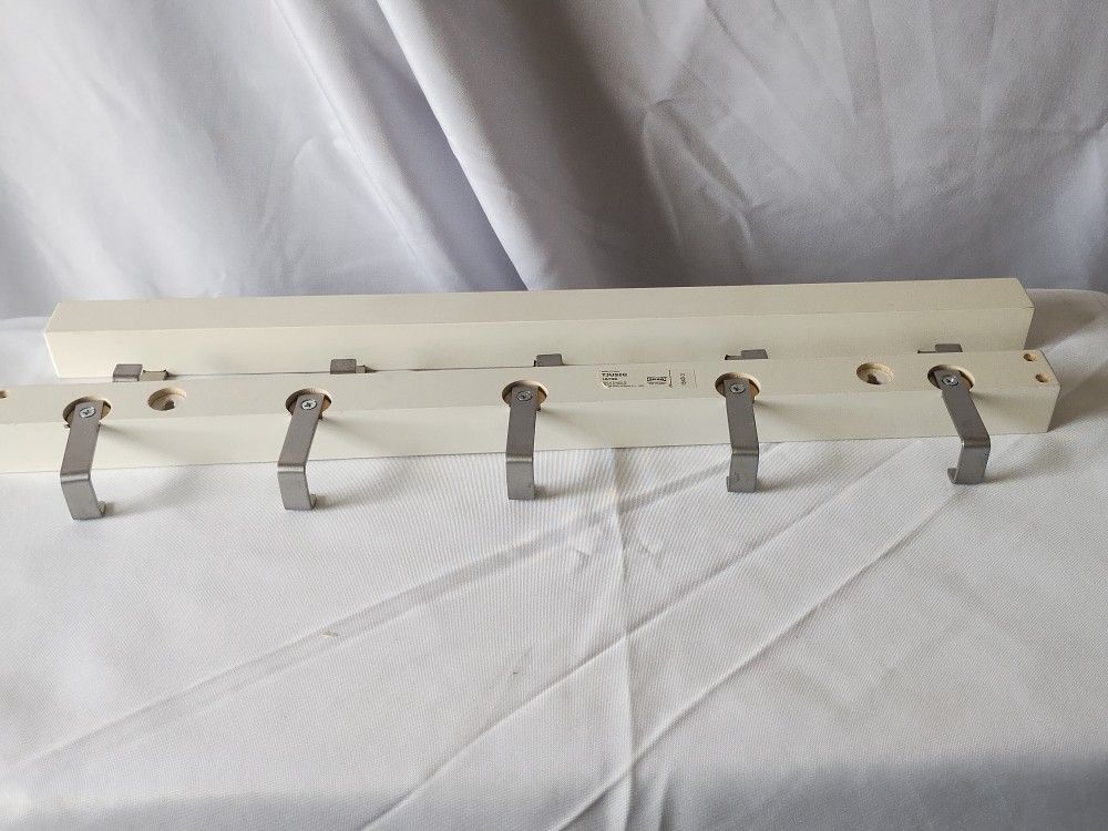 Wall Organizer Bar/ No Hardware $5