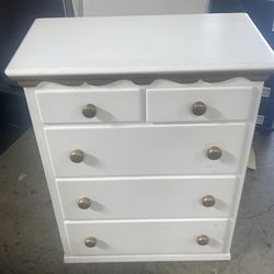 Dresser chest