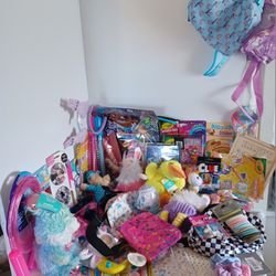 Lot 50 pieces of kids girls toys and accessories
