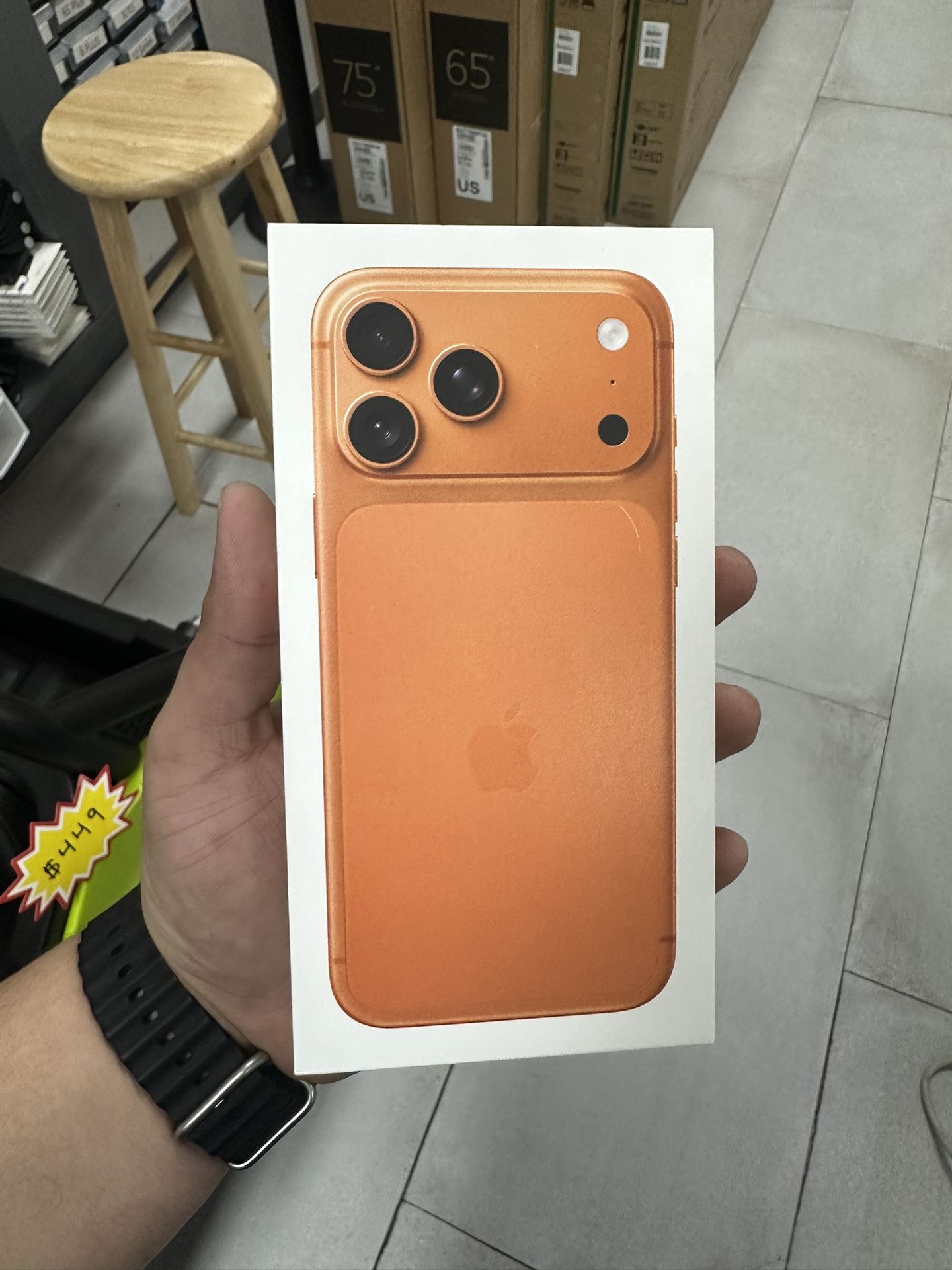 iPhone 17 Pro Max Unlocked 256GB! Finance For $50 Down Payment!!