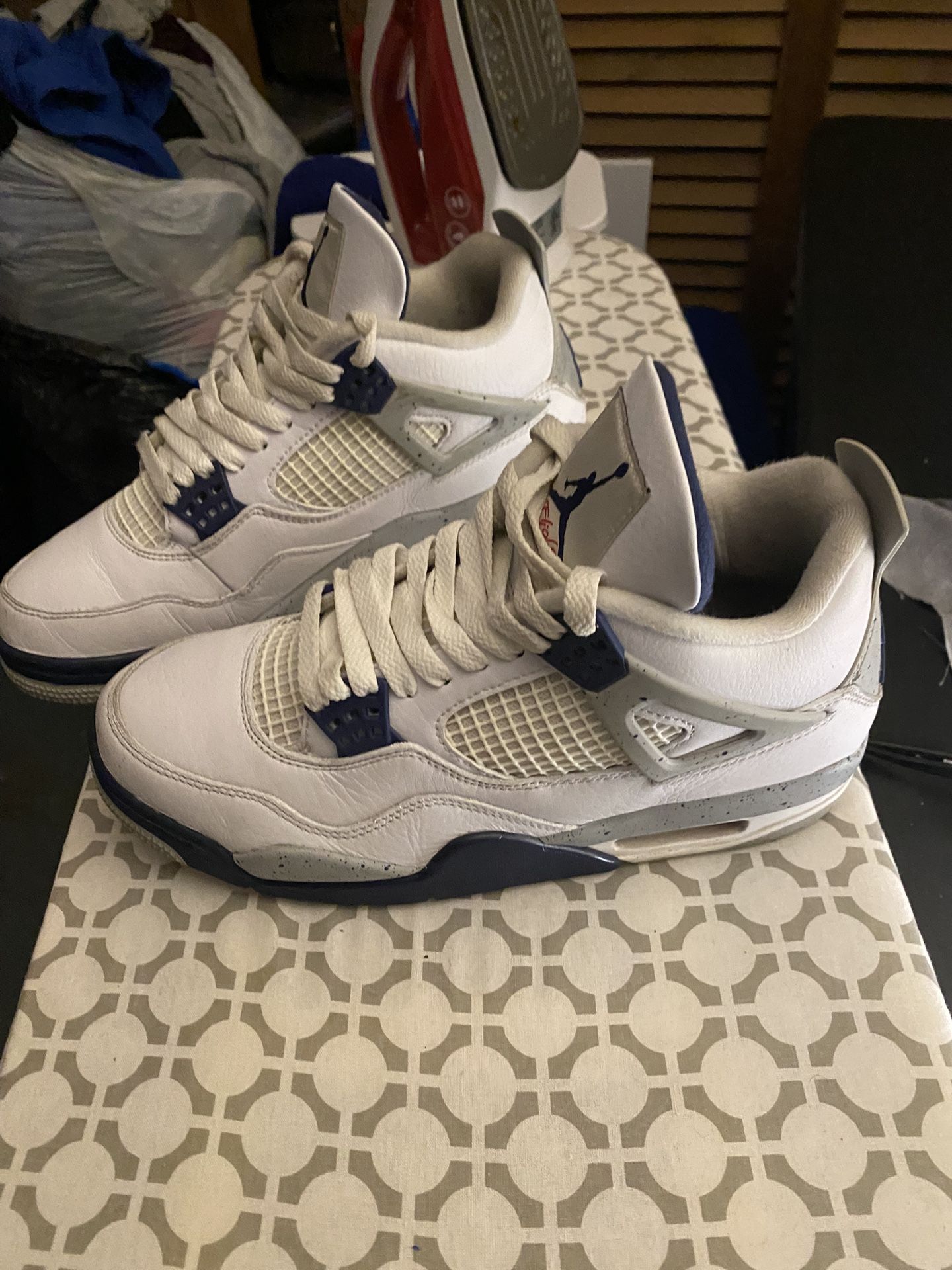 Jordan 4 Retro