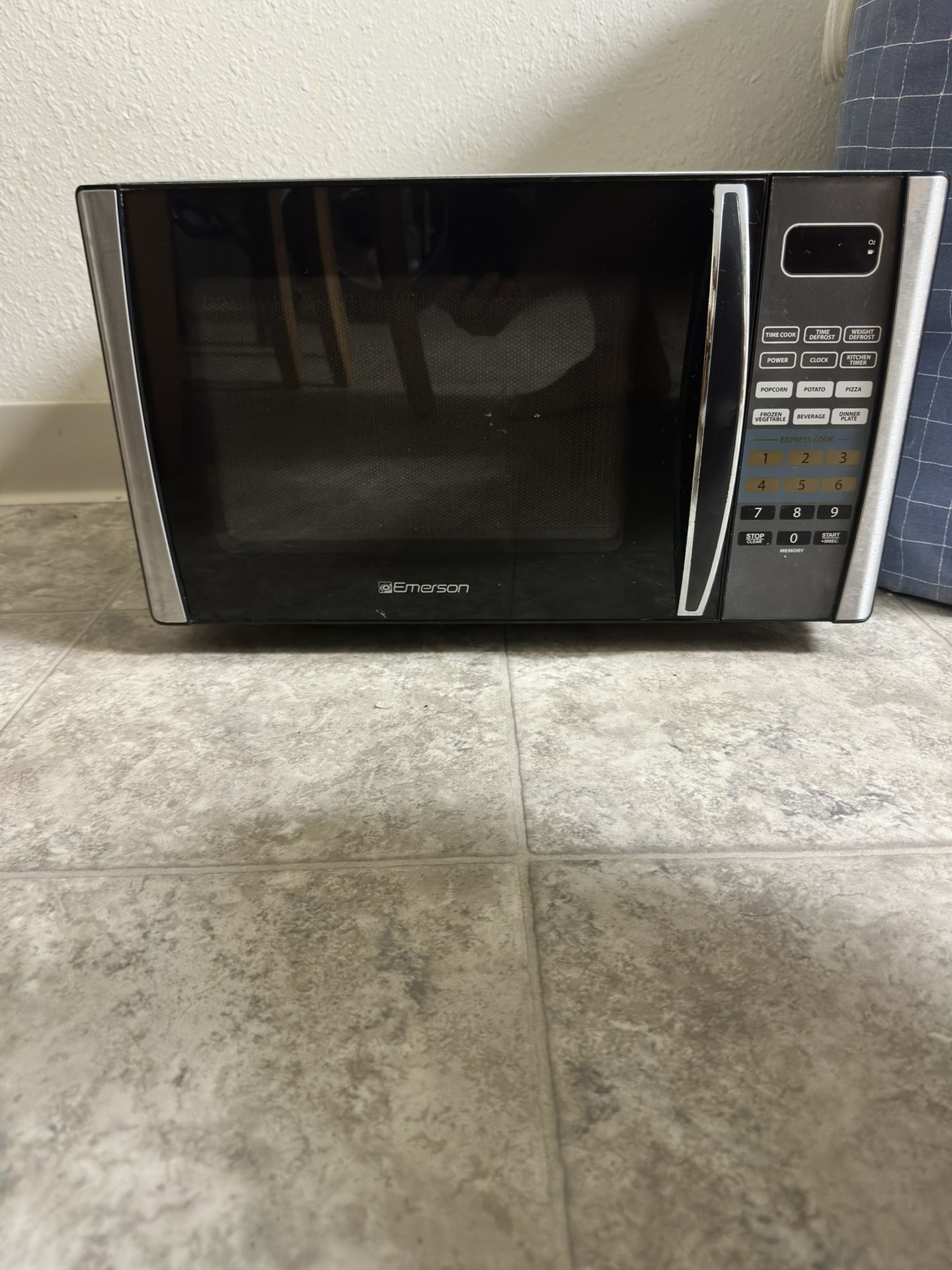 microwave oven
