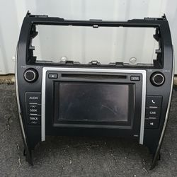 radio y pantalla táctil para un Toyota Camry 2013. 