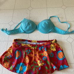 New ladies swimwear tap its size 12 bottom size 10