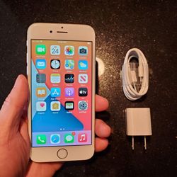 iPhone 6s - UNLOCKED - Like New  