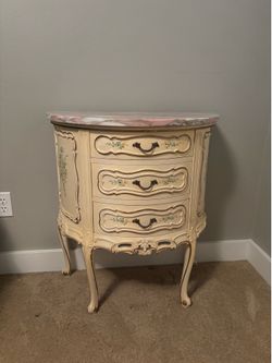 Night stand / side table