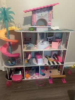 LOL Doll House 