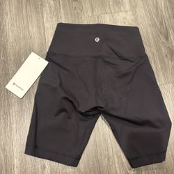 Lulu Lemon Size 4 Spandex Shorts 
