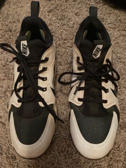 Nike Air Baseball cleats Size 7