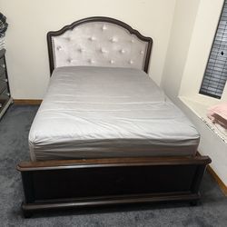Bedroom set