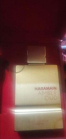 Al Haramain Amber Oud Fragrance missing mini bottle thats why the price is low but basically new