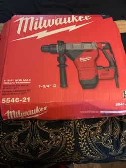 Milwaukee 1 3/4 SDS Max Rotary Hammer