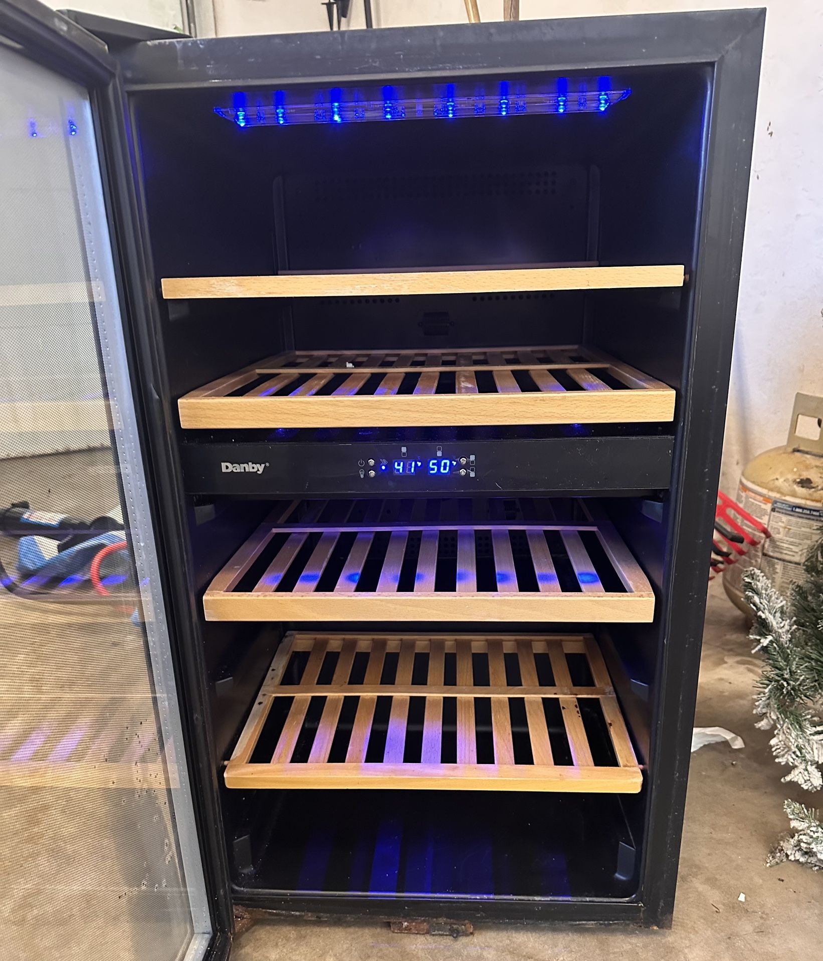 Danby  Free Standing Wine Cooler 
