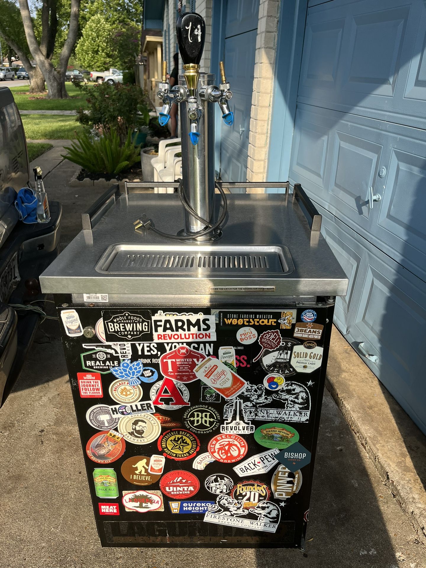 Kegerator With 3 Taps Plus Gasline And Taps