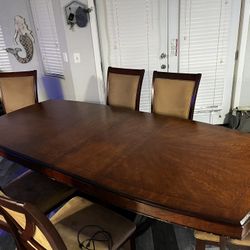 Dinning Table